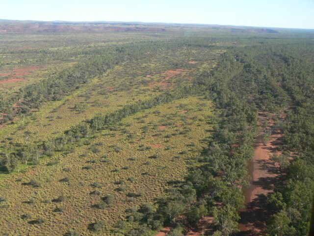 fortescuevalleypilbarawesternaustralia.jpg